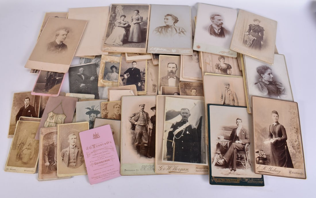 ASSORTED VINTAGE CARDS etc. (qty): ASSORTED VINTAGE CARDS etc. (qty)