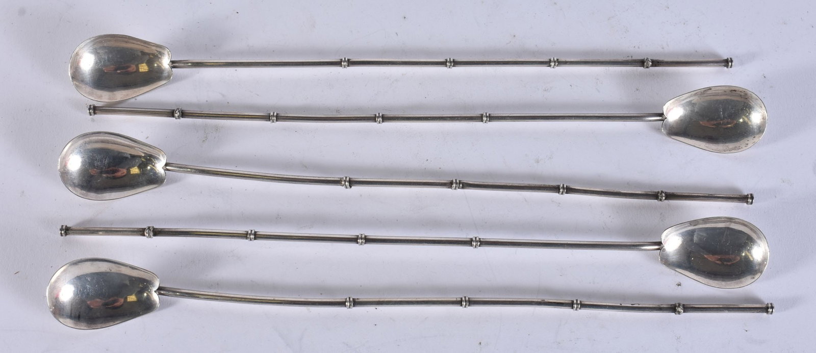 FIVE JAPANESE SILVER SPOONS. 35 grams. 22 cm long. (5) (1 of 2)