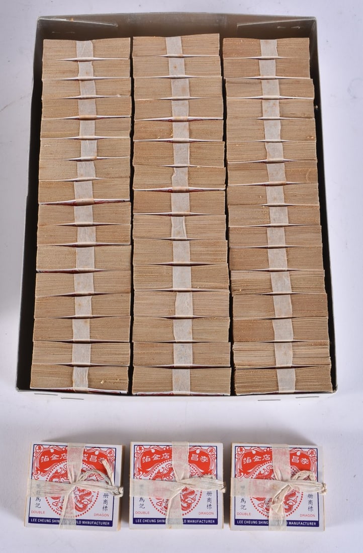 A BOX OF GOLD LEAF. (qty) (1 of 1)