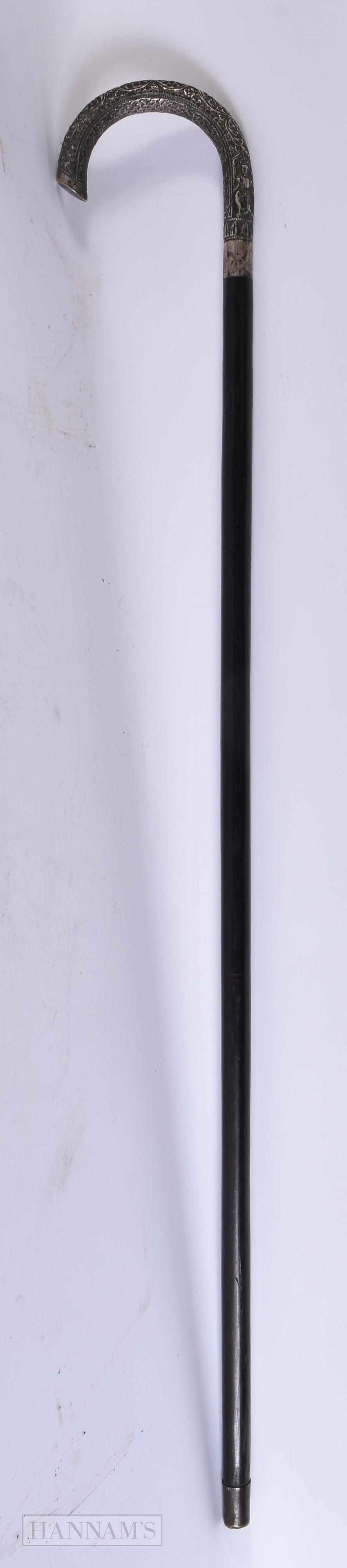 AN ANTIQUE INDIAN SILVER WALKING CANE. 90 cm long. (1 of 4)