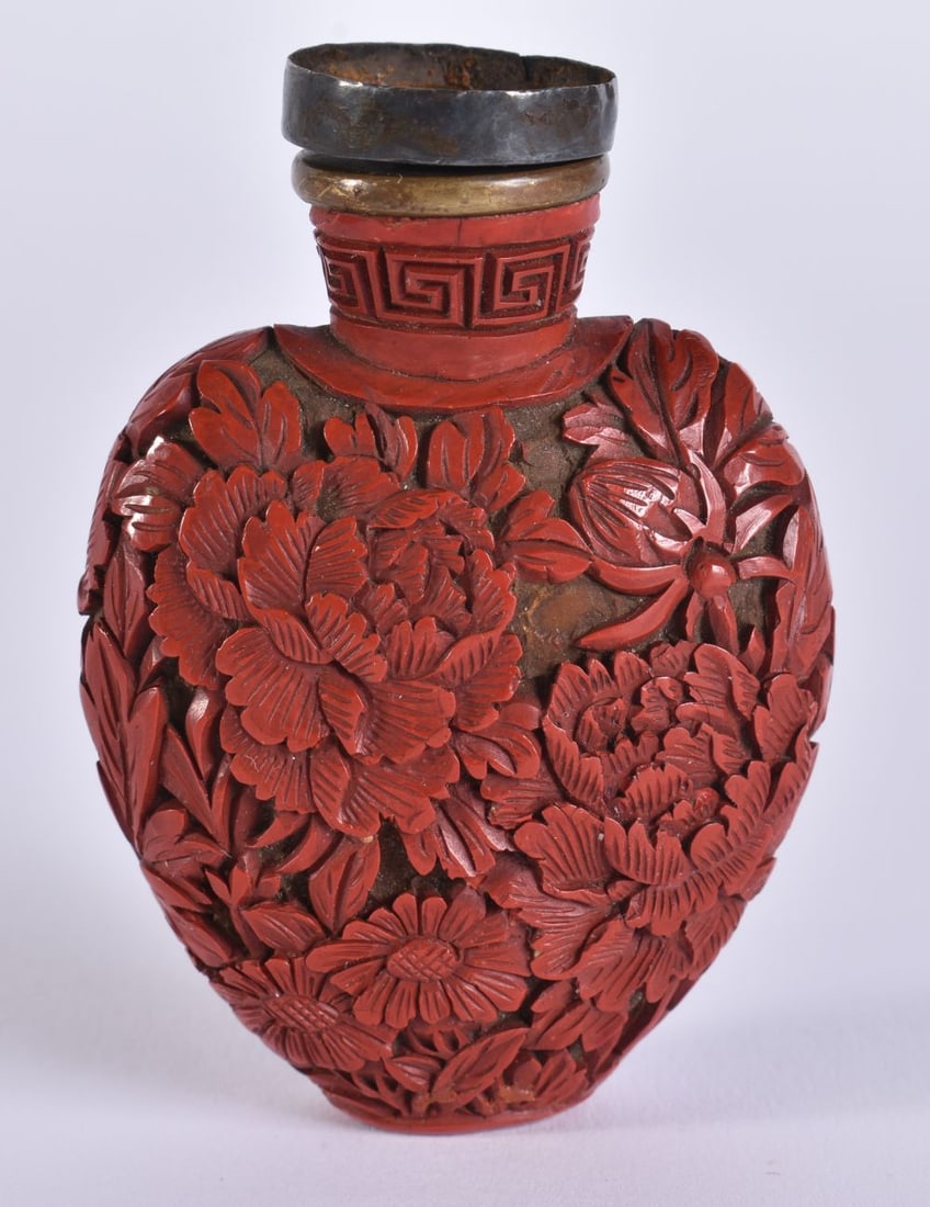 A FINE CHINESE QING DYNASTY CARVED CINNABAR LACQUER SNUFF BOTTLE AND STOPPER. 7.5 cm x 4.5 cm. (1 of 6)