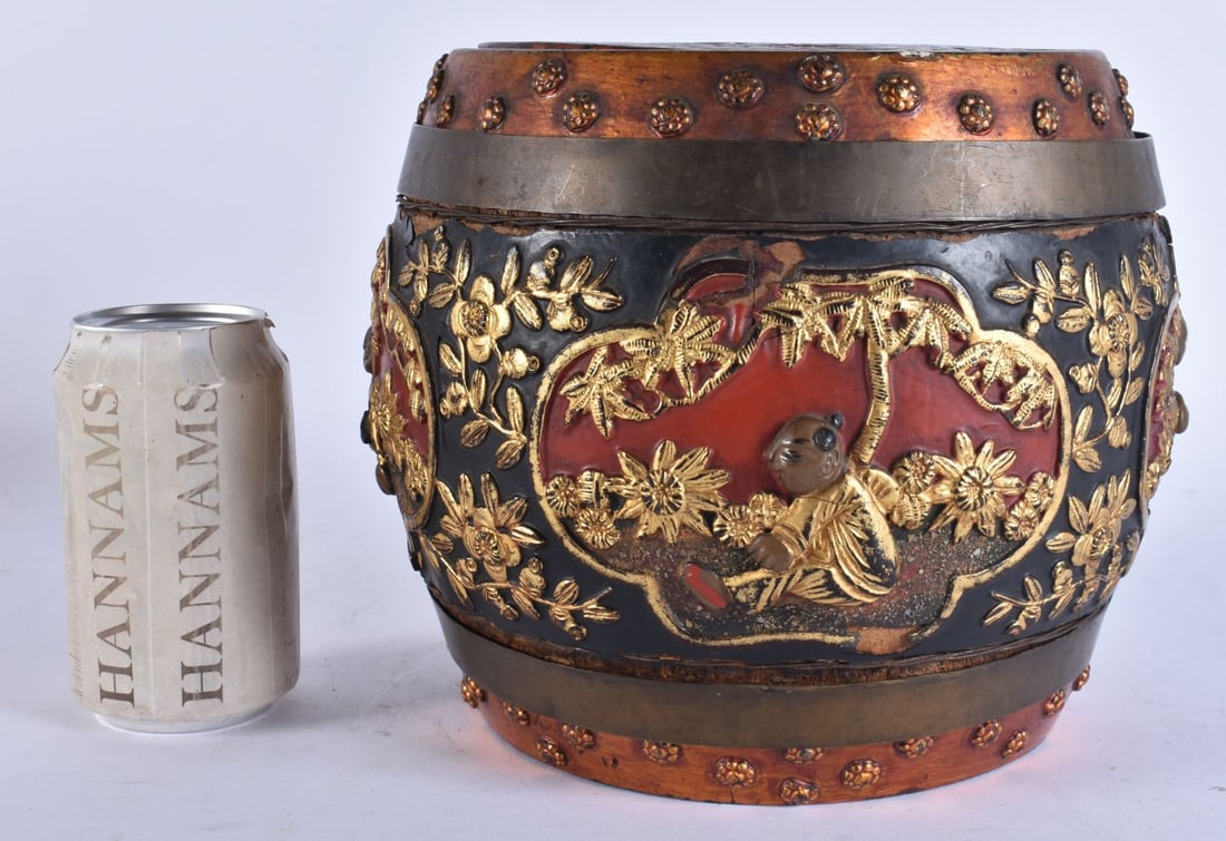 AN UNUSUAL 19TH CENTURY CHINESE GILTWOOD BARREL BOX AND COVER Late Qing. 19 cm x 19 cm. (1 of 5)