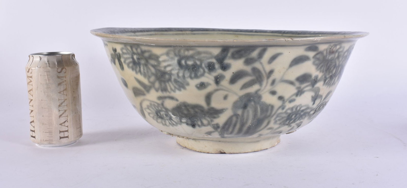 A LARGE 16TH/17TH CENTURY CHINESE SHIPWRECK BLUE AND WHITE PORCELAIN BOWL Ming. 36 cm wide. (1 of 8)