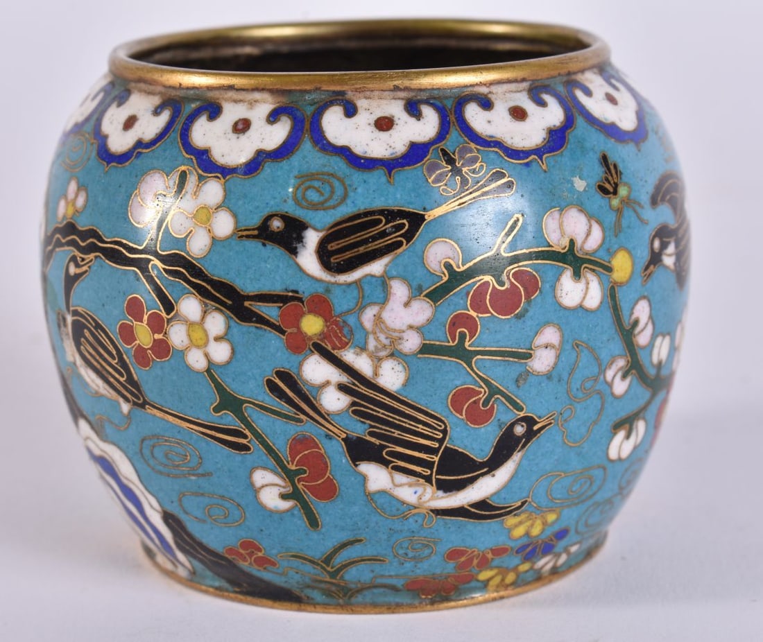 A LATE 19TH CENTURY CHINESE CLOISONNE ENAMEL WATER POT Late Qing. 7.25 cm wide. (1 of 5)