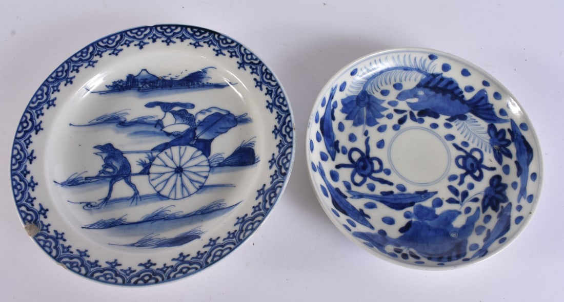 TWO 19TH CENTURY JAPANESE MEIJI PERIOD BLUE AND WHITE PORCELAIN DISHES. 18 cm wide. (2) (1 of 4)