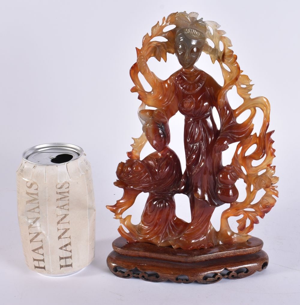 AN EARLY 20TH CENTURY CHINESE CARVED AGATE FIGURAL GROUP Late Qing. Agate 22 cm x 13 cm. (1 of 6)