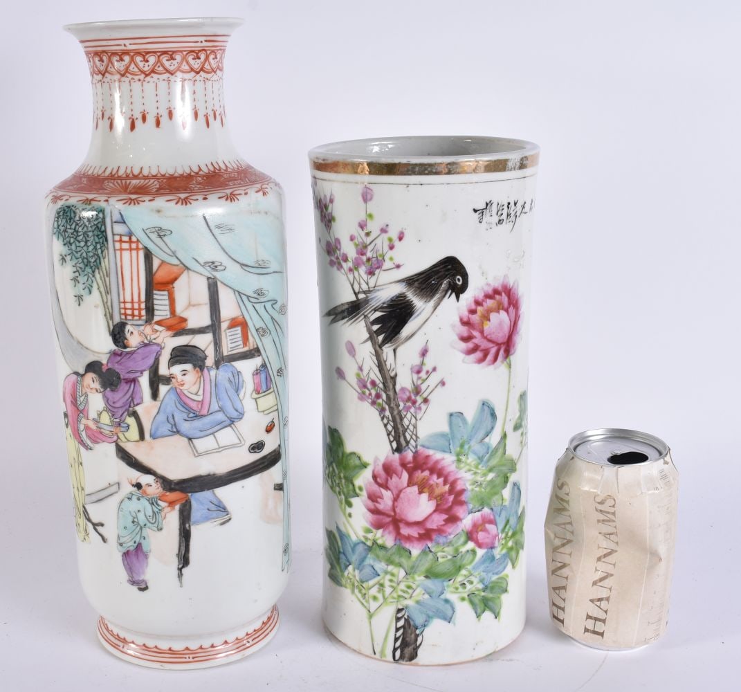 TWO CHINESE REPUBLICAN PERIOD PORCELAIN VASES. Largest 35 cm high. (2) (1 of 6)