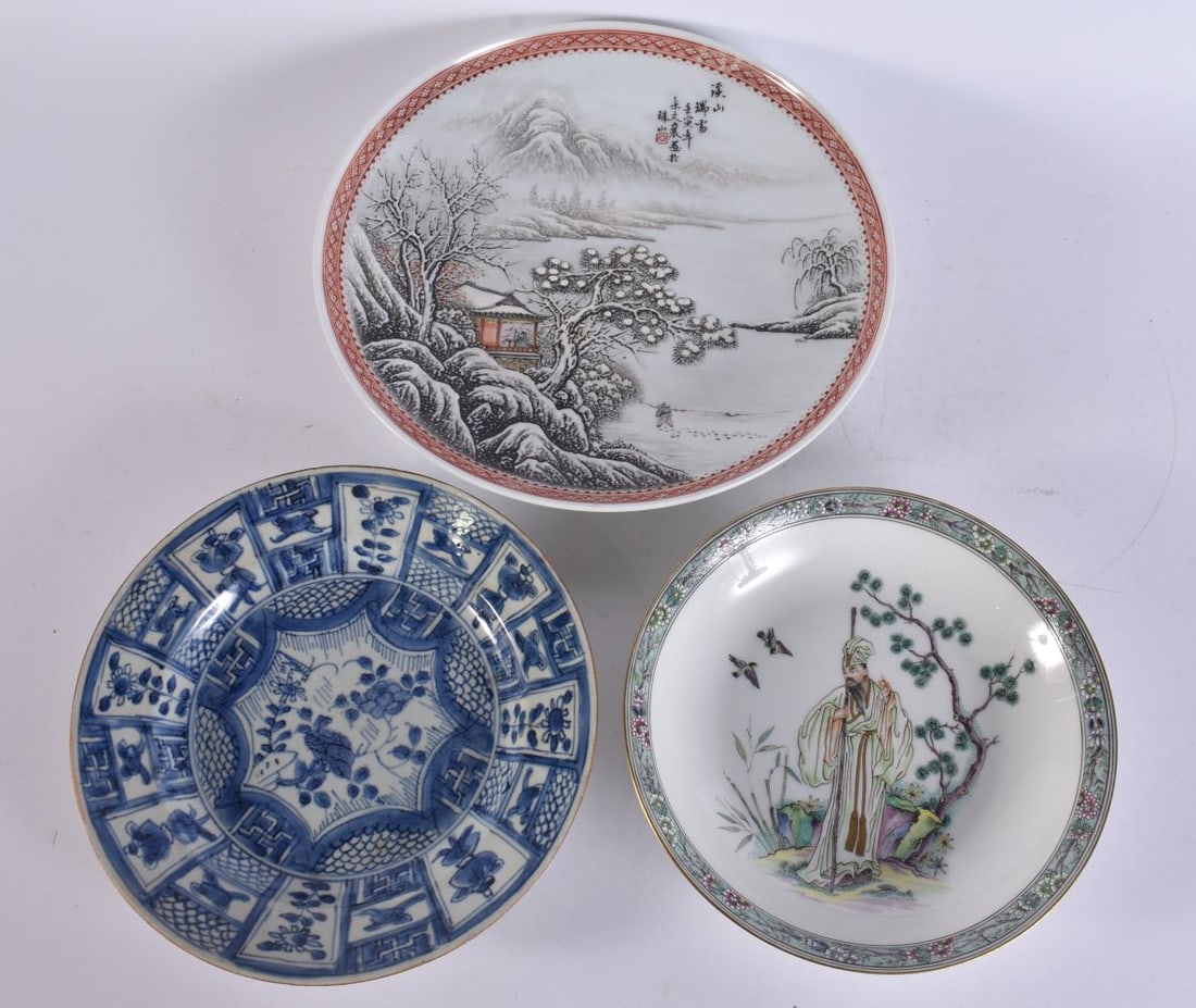 A CHINESE PORCELAIN SNOWY LANDSCAPE DISH together with a blue and white dish & an immortal dish. Lar (1 of 5)