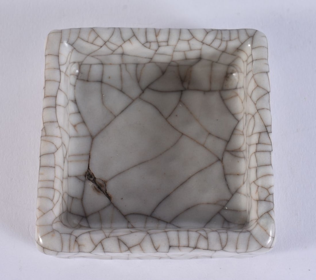 A CHINESE QING DYNASTY GUAN TYPE BRUSH WASHER. 6.75 cm square. (1 of 4)