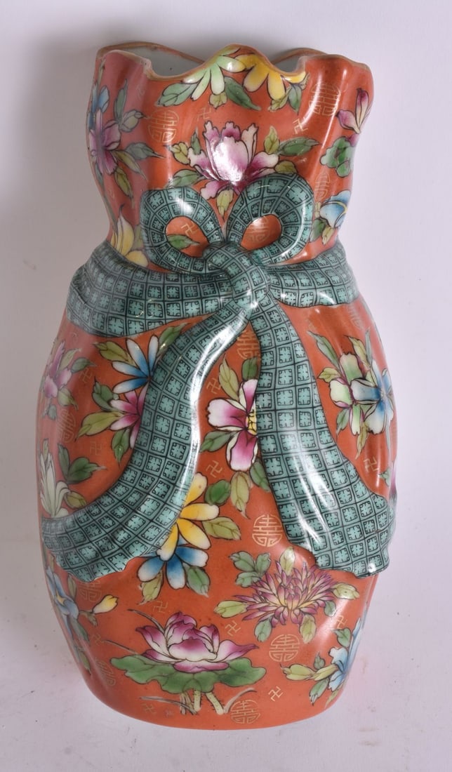 A CHINESE CORAL GROUND PORCELAIN VASE Jiaqing mark and possibly of the period. 25 cm x 10 cm. (1 of 5)