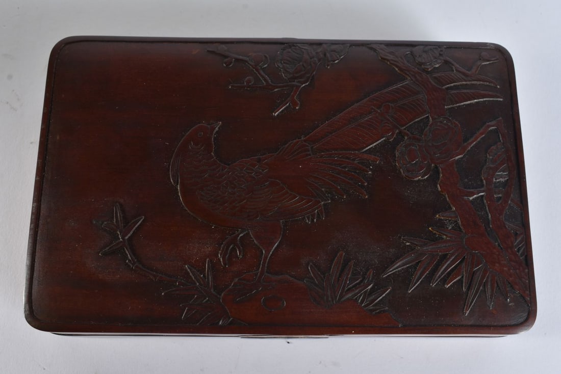 A CHINESE CARVED WOOD BIRD AND LINGZHI FUNGUS BOX AND COVER possibly Huanghuali. 17 cm x 9 cm. (1 of 9)