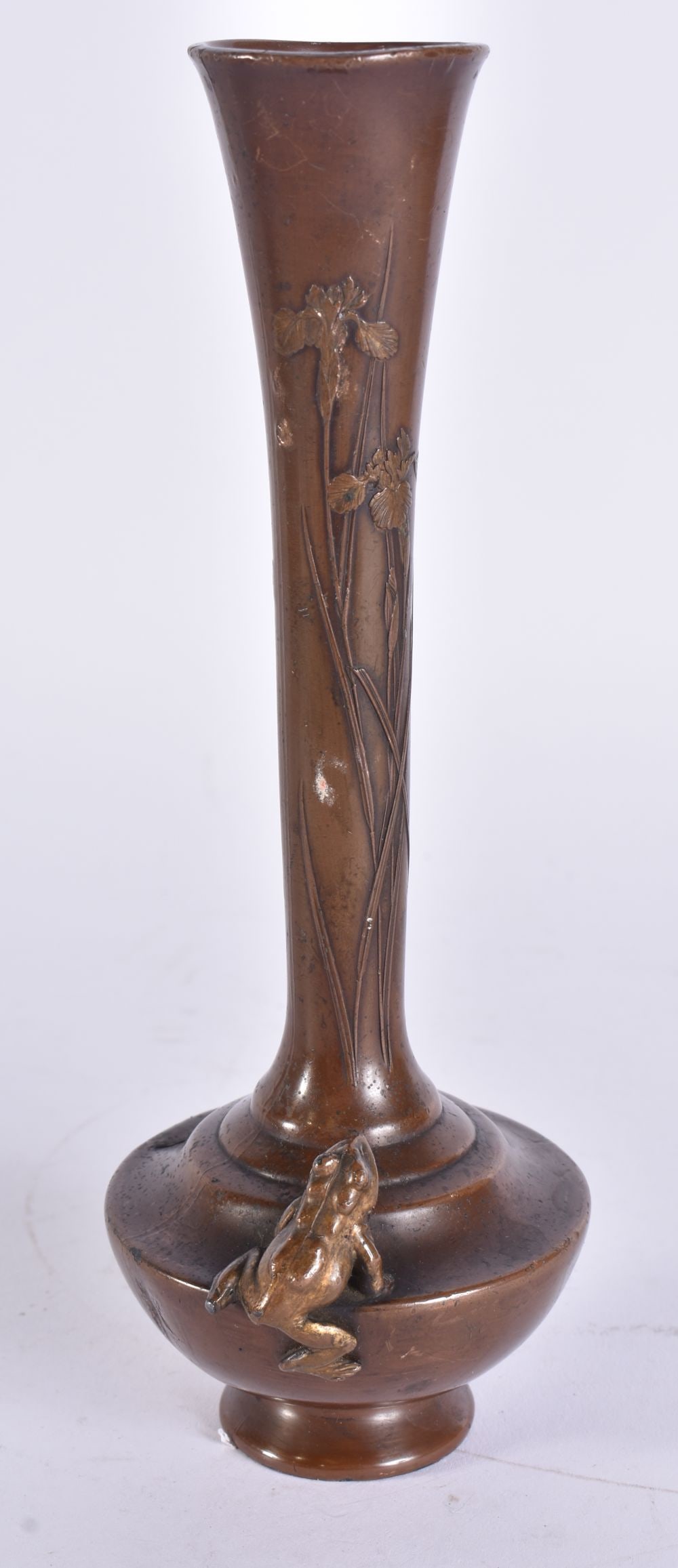 A 19TH CENTURY JAPANESE MEIJI PERIOD TOAD VASE. 18 cm high. (1 of 5)
