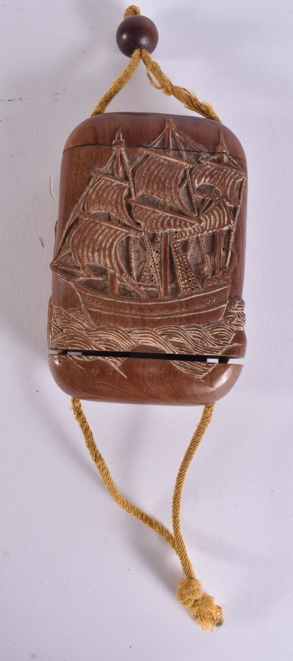 A JAPANESE WOOD INRO. 9 cm x 6 cm. (1 of 3)