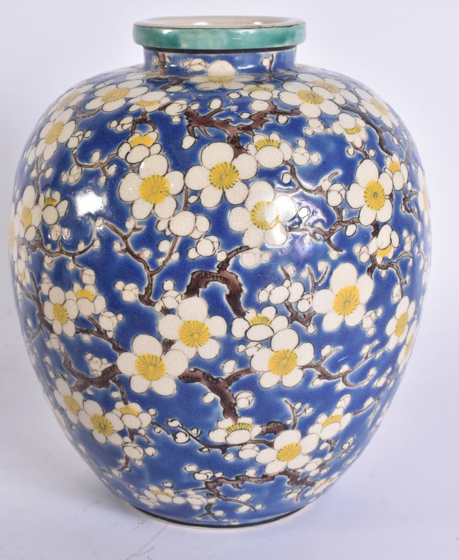 A JAPANESE SATSUMA POTTERY FLOWER VASE. 18 cm x 12 cm. (1 of 4)