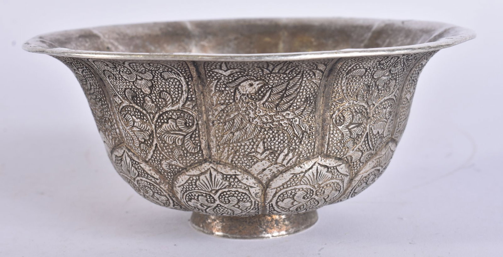 A CHINESE WHITE METAL BOWL. 12.75 cm wide. (1 of 4)