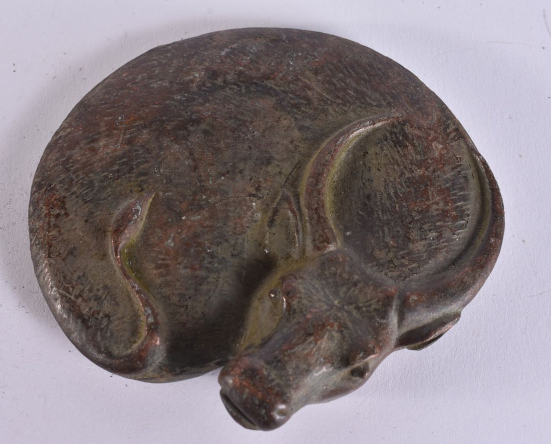 A CHINESE BRONZE BULLOCK SCROLL WEIGHT. 7.5 cm wide. (1 of 3)