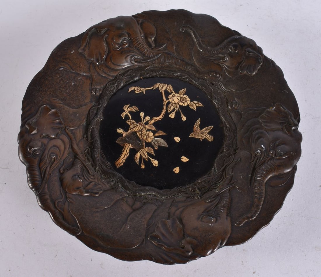 A 19TH CENTURY JAPANESE MEIJI PERIOD MIXED METAL ELEPHANT DISH. 24 cm wide. (1 of 6)