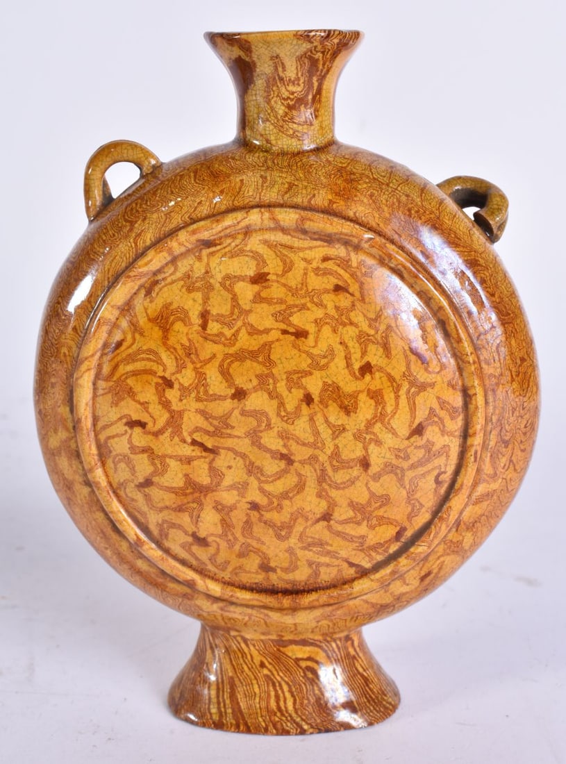 A CHINESE MARBLEISED POTTERY MOON FLASK. 14 cm x 10 cm. (1 of 5)
