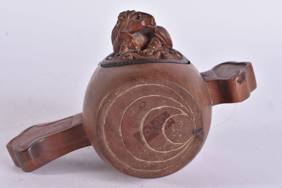 A JAPANESE WOOD DAIKOKU HAMMER CENSER. 13 cm wide. (1 of 5)