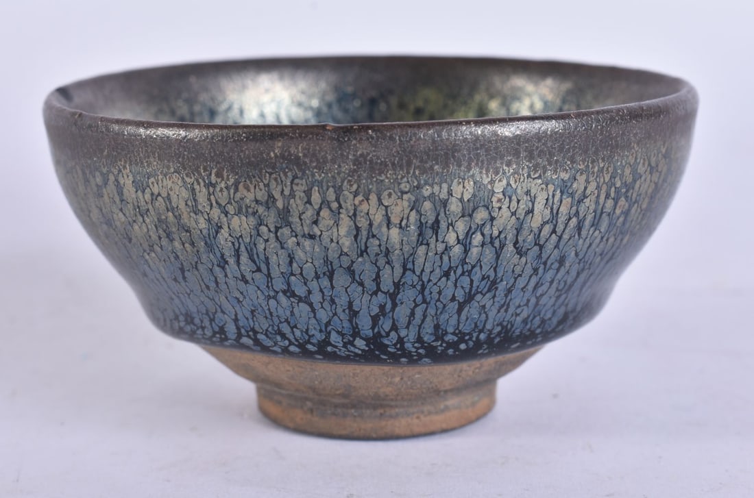 A CHINESE HARES FOOT POTTERY BOWL. 9.25 cm wide.: A CHINESE HARES FOOT POTTERY BOWL. 9.25 cm wide.