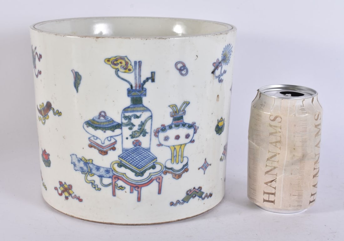 A CHINESE DOUCAI PORCELAIN BITONG BRUSH POT. 16 cm x 16 cm. (1 of 5)