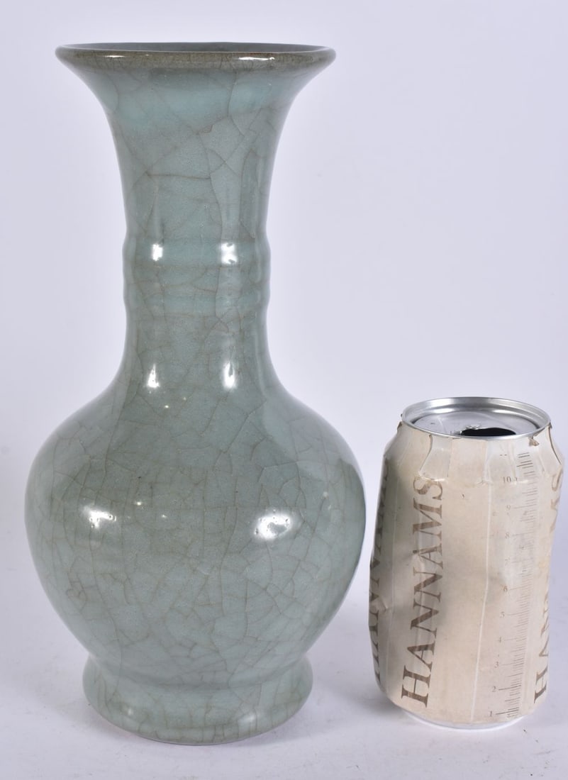 A CHINESE MONOCHROME VASE. 24.5 cm high. (1 of 4)