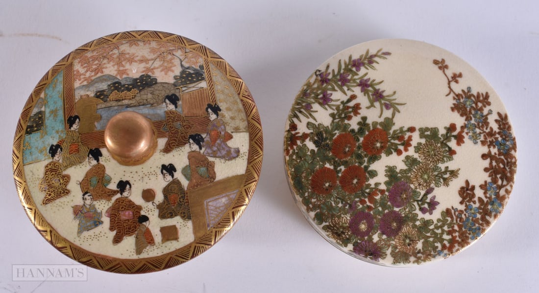 TWO EARLY 20TH CENTURY JAPANESE MEIJI PERIOD SATSUMA BOXES AND COVERS. Largest 8 cm wide. (2) (1 of 7)