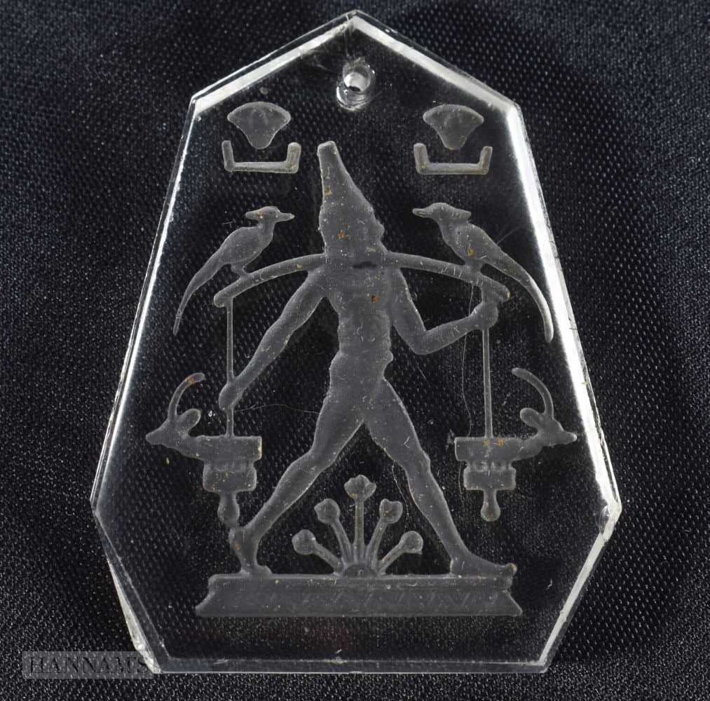 AN UNUSUAL 18TH/19TH CENTURY REVERSE CUT INTAGLIO GLASS PLAQUE. 4.5 cm x 3 cm.: AN UNUSUAL 18TH/19TH CENTURY REVERSE CUT INTAGLIO GLASS PLAQUE. 4.5 cm x 3 cm.