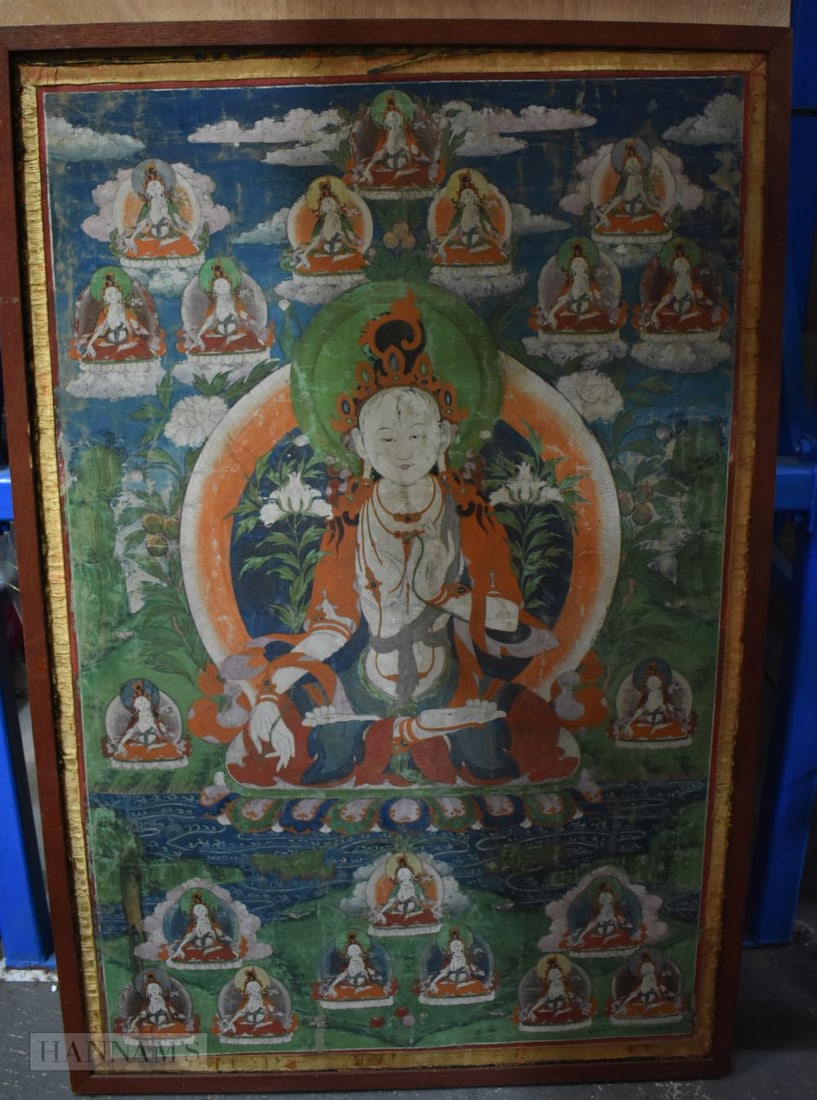 A FINE 18TH CENTURY CHINESE TIBETAN PAINTED THANGKA painted with Buddhist figures. 110 cm x 76 cm. (1 of 9)