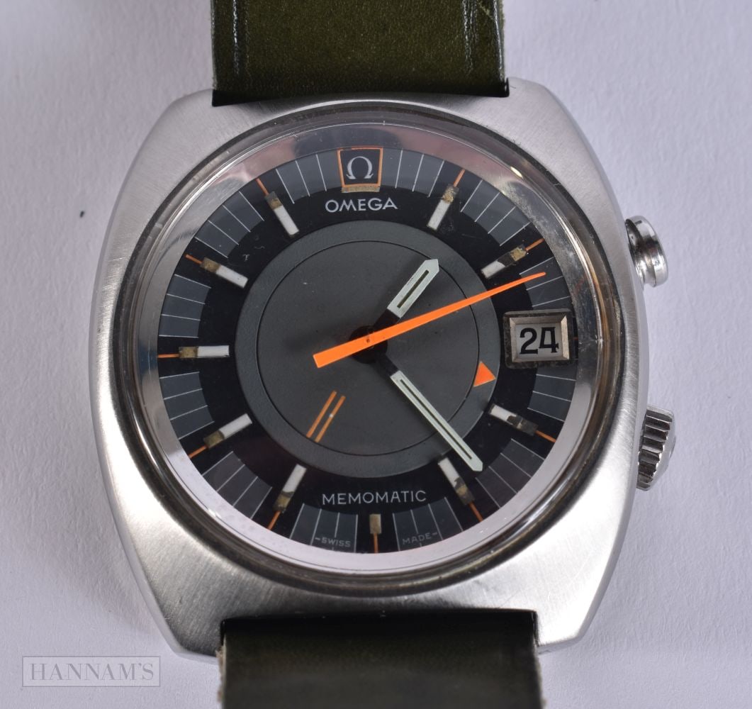 A VINTAGE OMEGA MEMOMATIC WRISTWATCH. Running. 4 cm wide.: A VINTAGE OMEGA MEMOMATIC WRISTWATCH. Running. 4 cm wide.