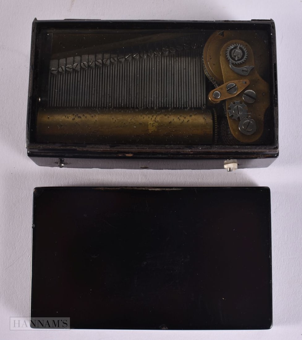 AN EXTREMELY RARE EARLY 19TH CENTURY FUSEE POCKET MUSIC BOX stamped 1715. 8.5 cm x 5.5 cm. (1 of 6)