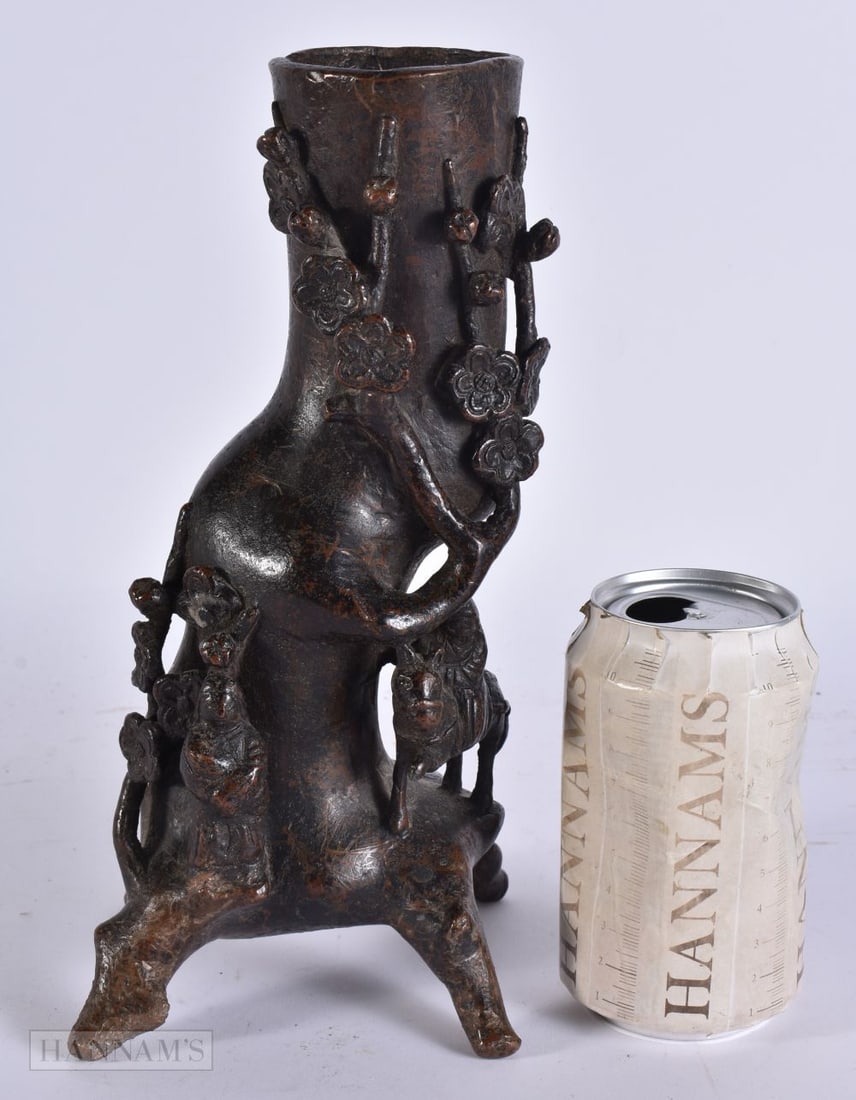 A 16TH/17TH CENTURY CHINESE BRONZE TREE TRUNK PRUNUS VASE Ming, with rider and attendant. 25 cm high (1 of 7)