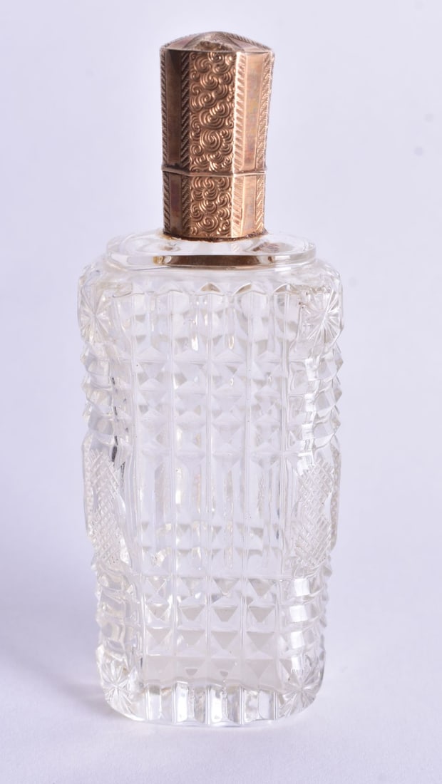 A Glass Scent Bottle with Continental 18 Carat Gold Top. Dutch / French Marks. 8.8cm x 3.3cm x 2.3 (1 of 4)