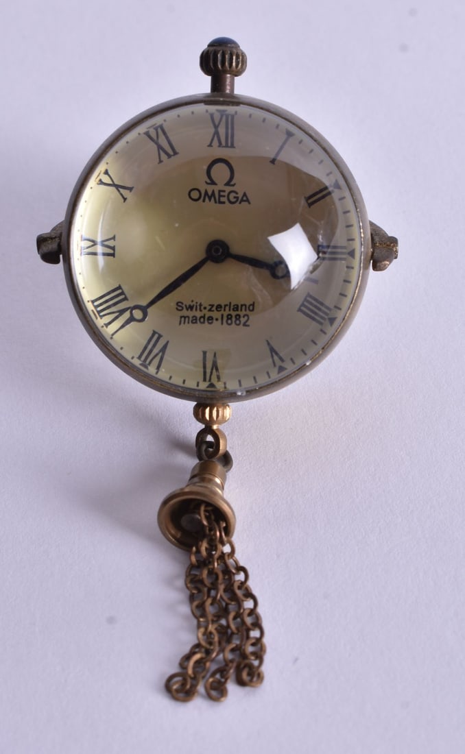 A Ball Watch. 8.8cm x 3.7cm x 3.1cm, Not working: A Ball Watch. 8.8cm x 3.7cm x 3.1cm, Not working