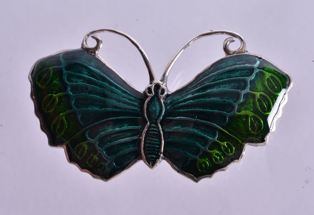 A Silver and Enamel Butterfly Brooch. Stamped Sterling. 3cm x 5cm, weight 14.3g (1 of 2)