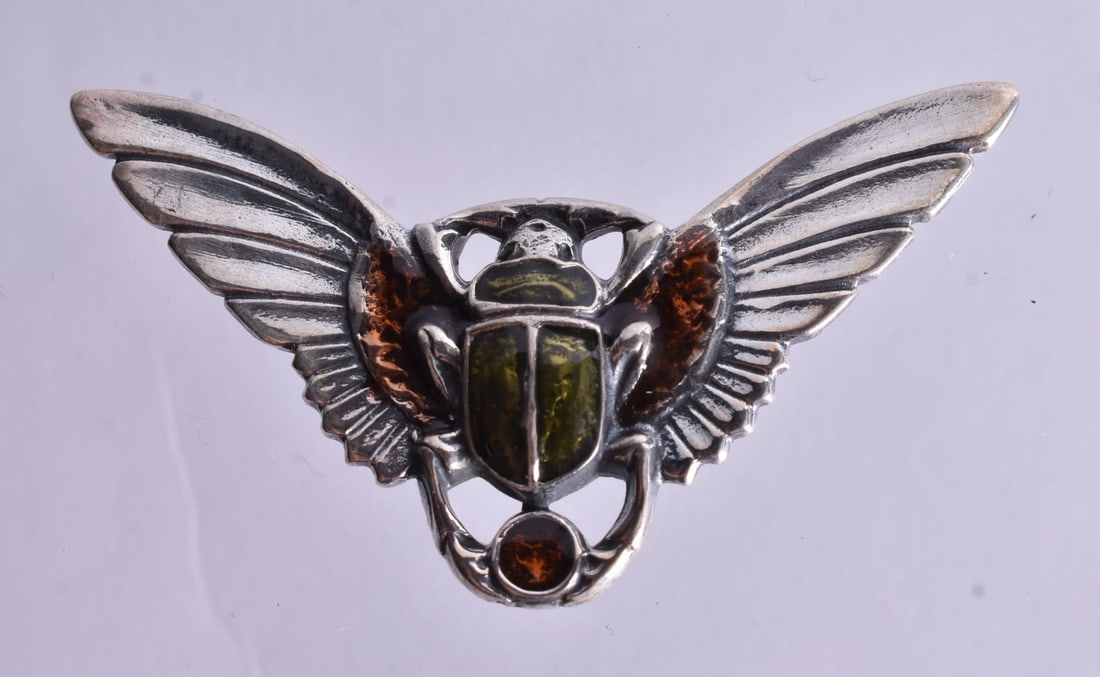 A Silver and Enamel Scarab Brooch. Stamped Sterling. 2.9cm x 5.2cm, weight 9.1g (1 of 2)