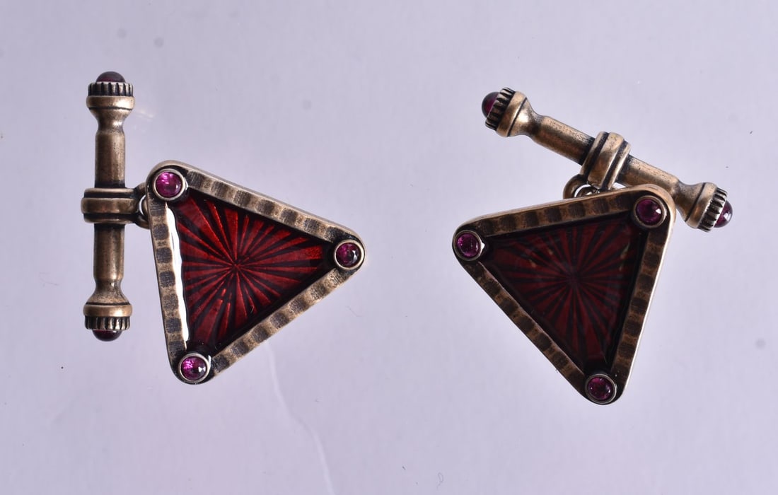A Pair of Continental Silver Gilt and Red Enamel Triangular Cufflinks. Stamped 84. 2cm x 2.2cm, we (1 of 2)