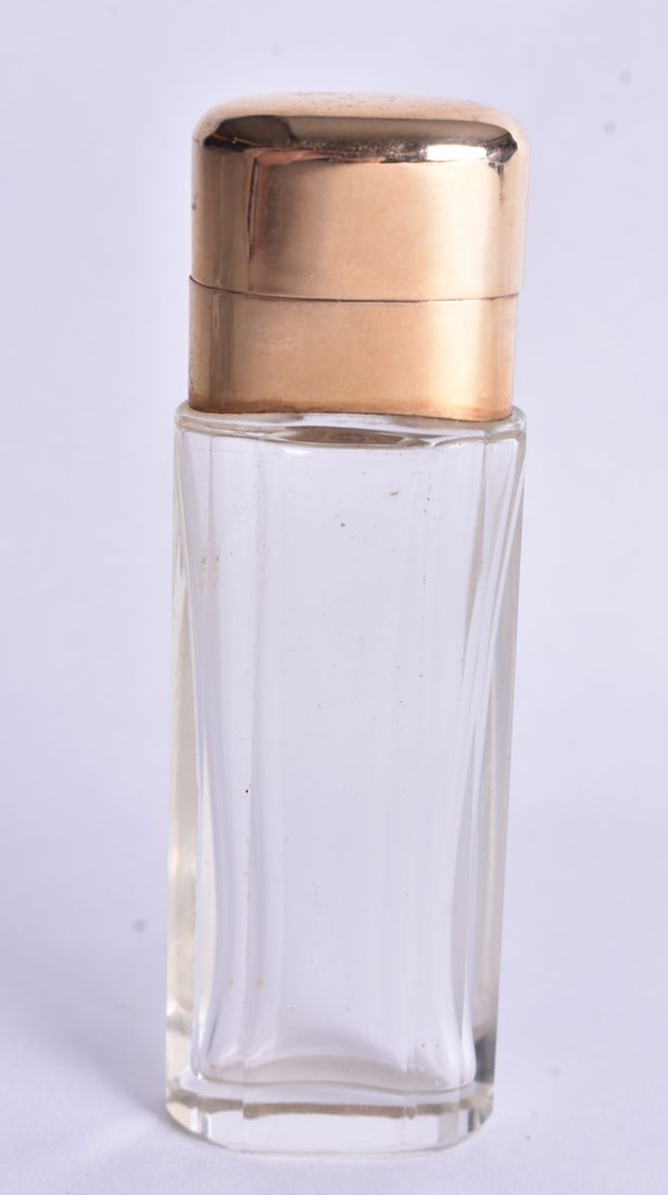 A Glass Scent Bottle with Continental 18 Carat Gold Top. Dutch / French Marks. 8cm x 2.6cm x 1.7cm (1 of 4)