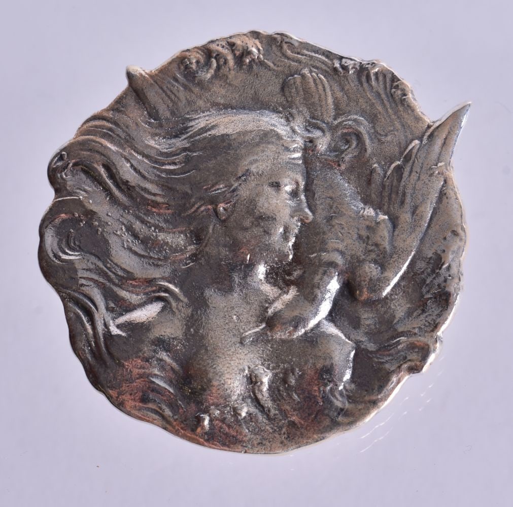 An Embossed Silver Brooch. Stamped Sterling. 3.8cm x 4cm, weight 15.8g (1 of 2)