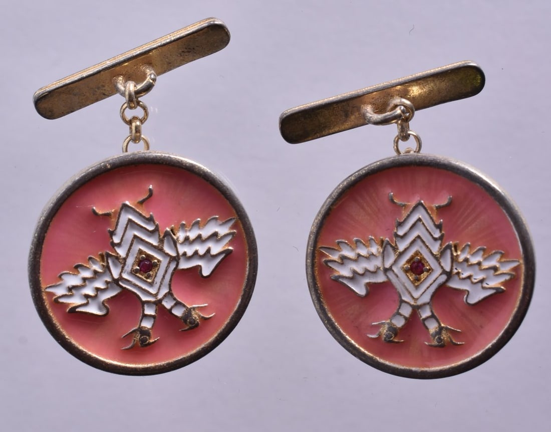A Pair of Continental Silver and Pink Enamel Eagle Cufflinks. Stamped 84. 1.9cm diameter, weight 1 (1 of 2)