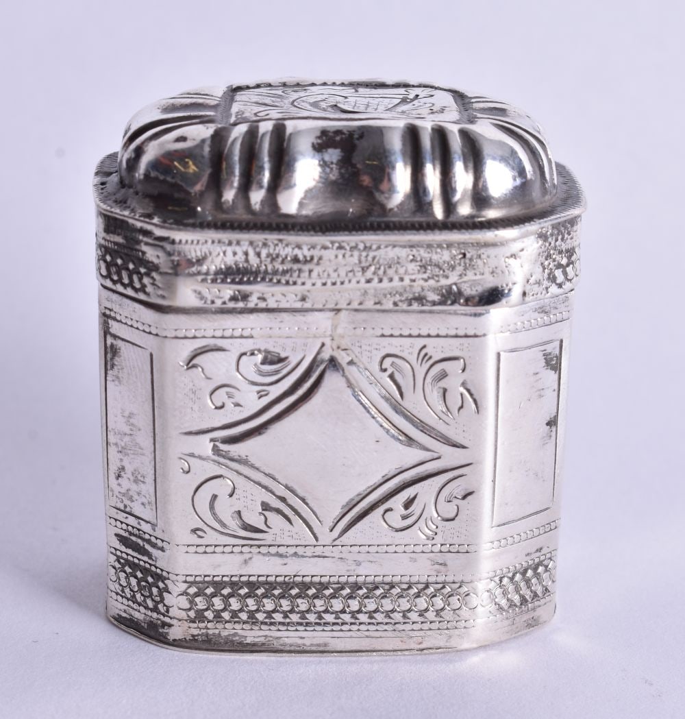 A Continental Silver Pill Box with Engraved Decoration. Dutch Marks. 4.3cm x 4.1cm x 3cm, weight 2 (1 of 4)