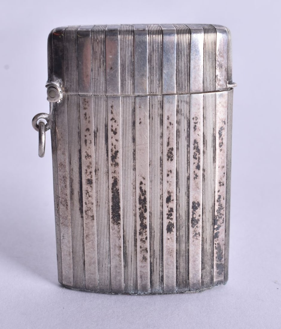 A Continental Silver Vesta Case. Stamped 800, 5.7cm x 3.7cm x 1.2cm, weight 27g (1 of 3)