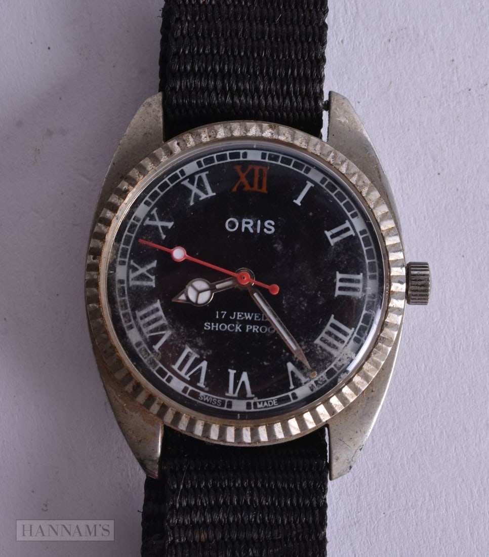 A 1960s Oris Watch. Working. 3.7cm incl crown (1 of 4)