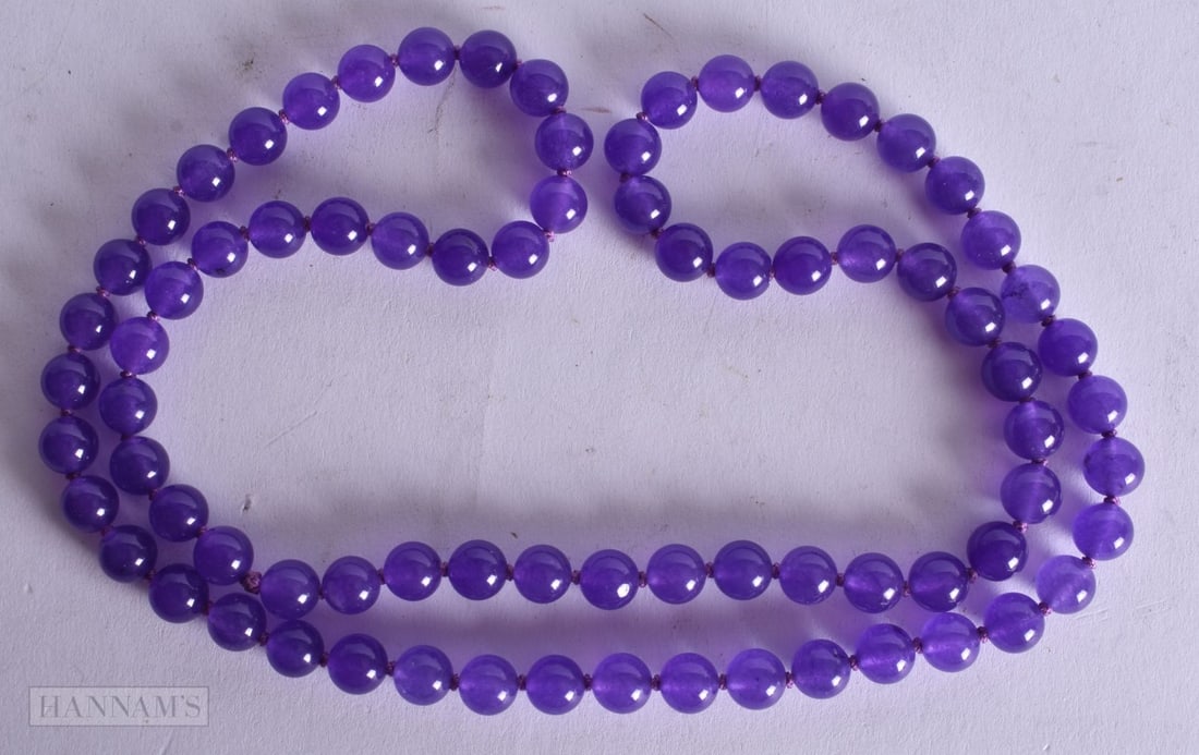 A Beaded Necklace. 68cm long, weight 60.1g (1 of 2)