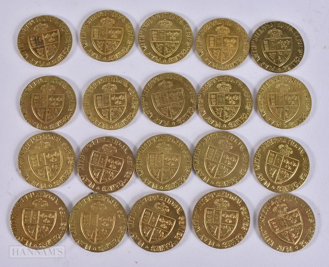 A COLLECTION OF GUINEA GAMING COUNTERS. (qty) (1 of 3)