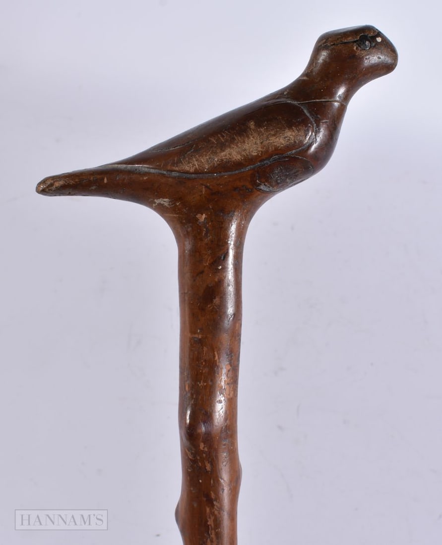 AN ANTIQUE FOLK ART WOOD BIRD WALKING CANE. 90 cm long. (1 of 4)