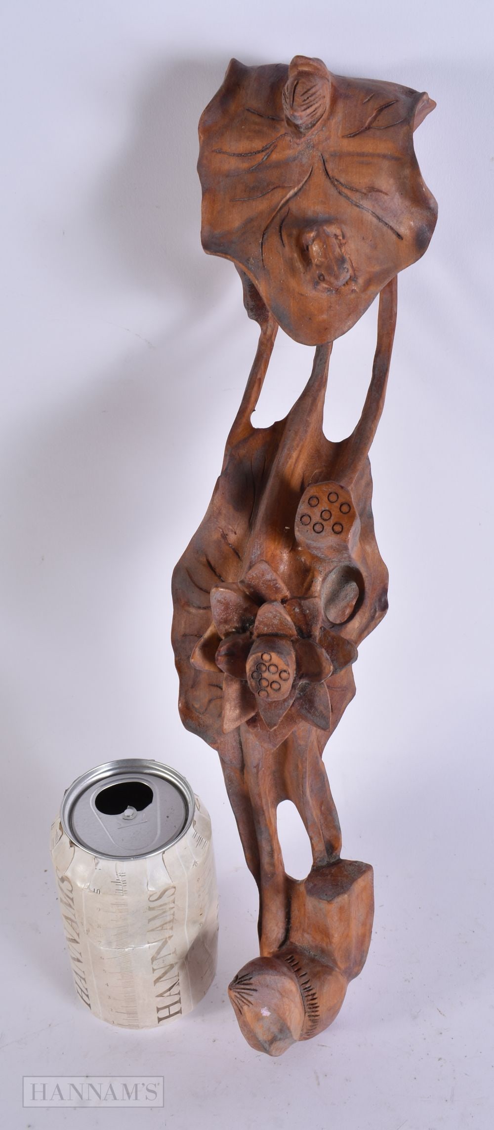 A CHINESE WOOD SCEPTRE. 37 cm wide. (1 of 4)