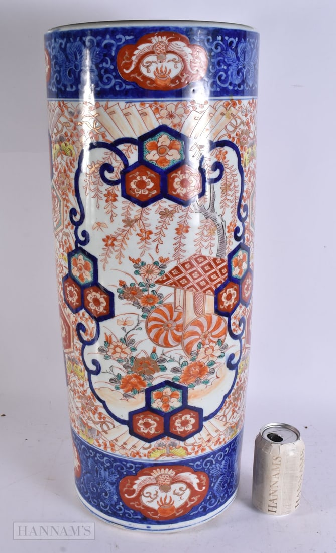 A 19TH CENTURY JAPANESE MEIJI PERIOD IMARI PORCELAIN STICK STAND. 60 cm x 24 cm.: A 19TH CENTURY JAPANESE MEIJI PERIOD IMARI PORCELAIN STICK STAND. 60 cm x 24 cm.