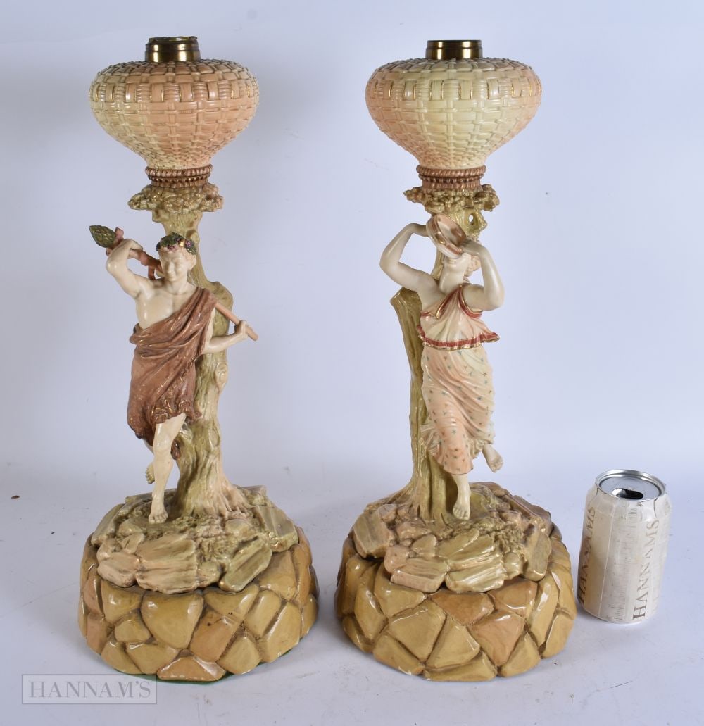 A LARGE PAIR OF ROYAL WORCESTER PORCELAIN LAMPS. 44 cm high. (1 of 7)