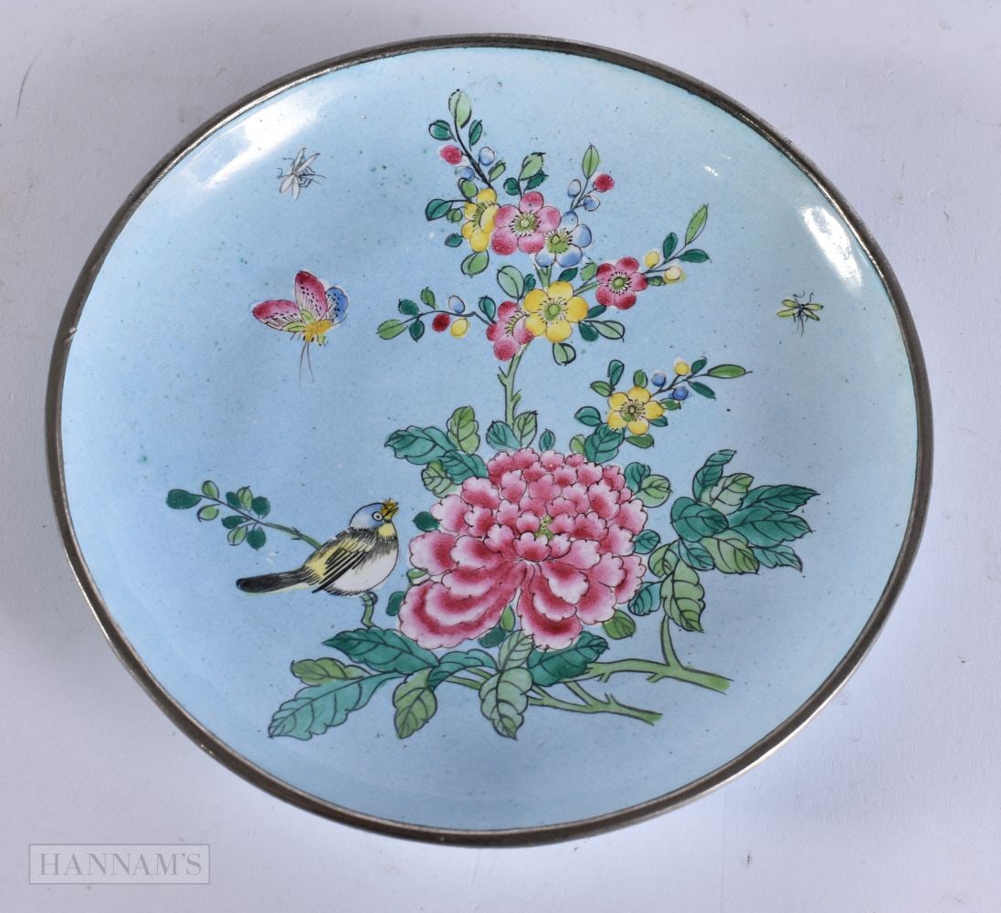 A CHINESE QING DYNASTY CANTON ENAMEL SILVER MOUNTED DISH. 14.5 cm wide.: A CHINESE QING DYNASTY CANTON ENAMEL SILVER MOUNTED DISH. 14.5 cm wide.